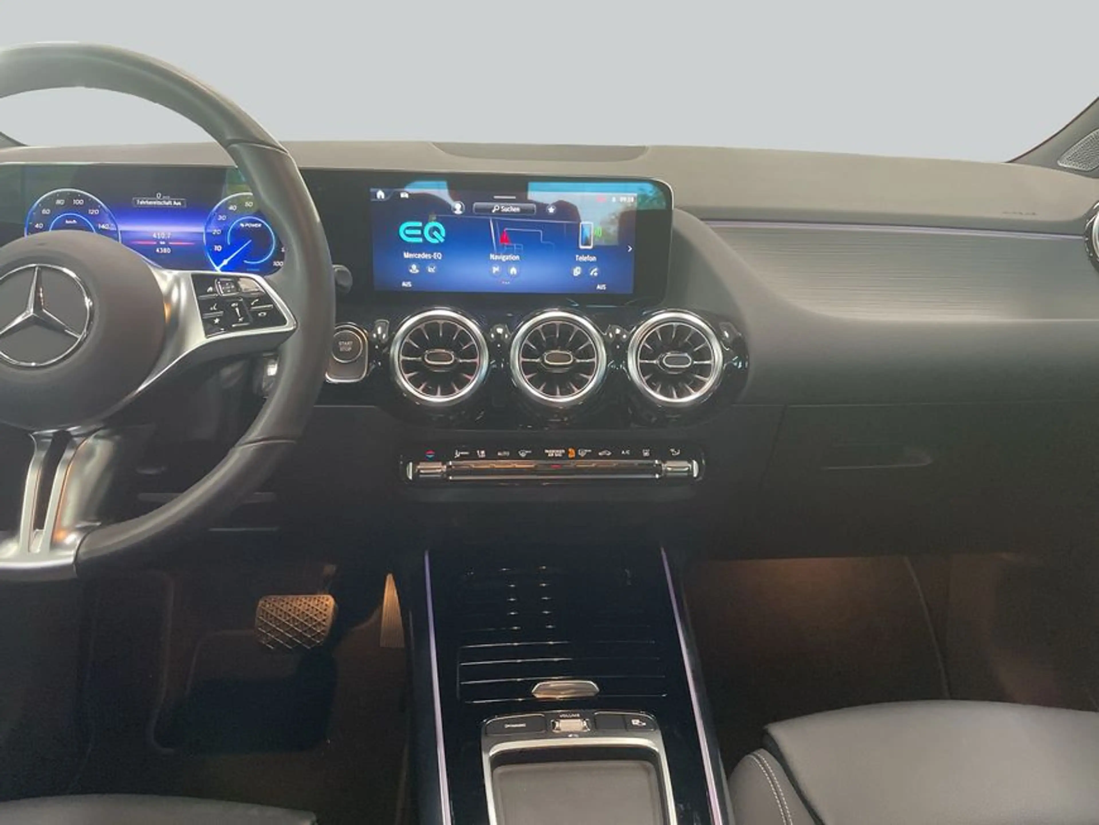 Mercedes-Benz EQA 250 EQA — photo 15