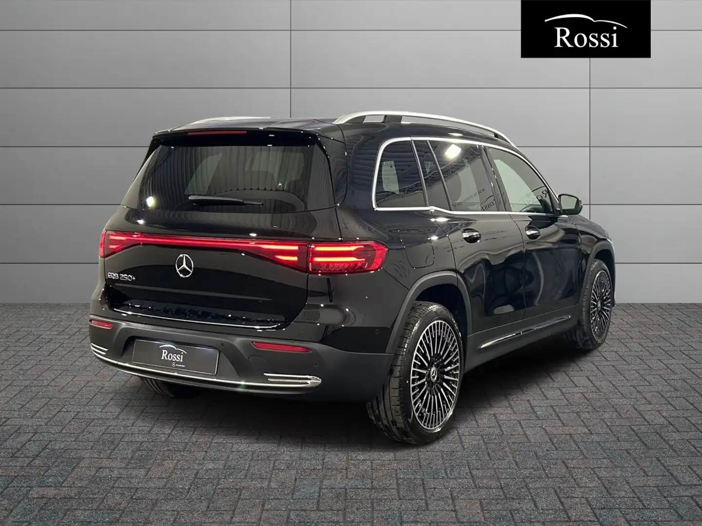 Mercedes-Benz EQB 250 + Nero - 2