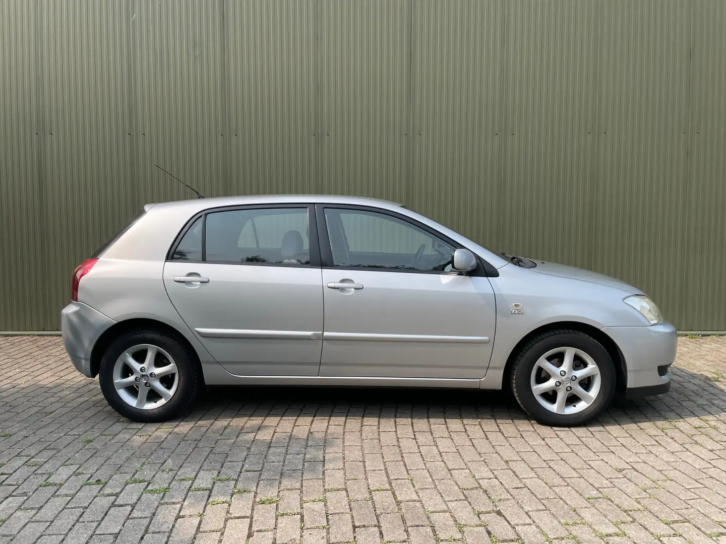 Toyota Corolla Corolla 1.6 VVT-i Linea Sol Gris - 2