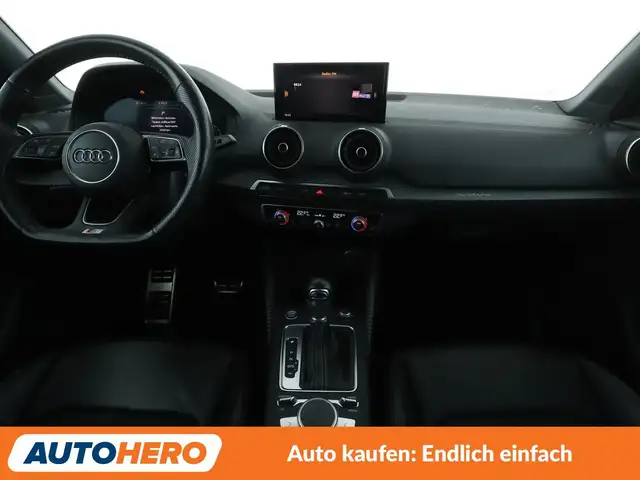 Audi Q2 view 12