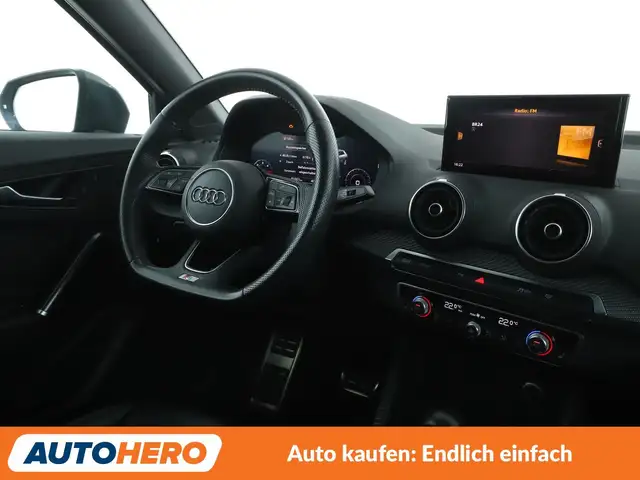 Audi Q2 view 13