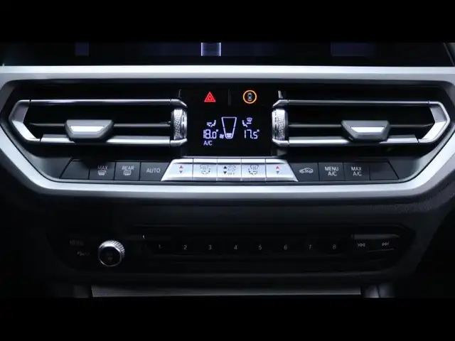 BMW 3 Series view 20