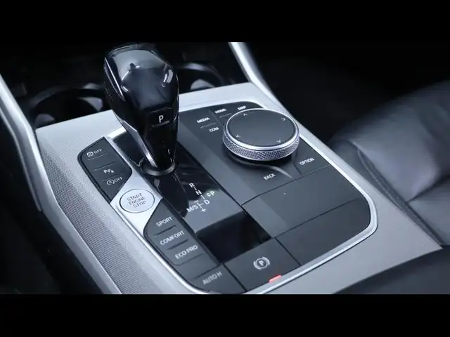 BMW 3 Series view 19