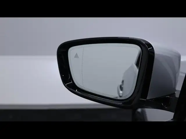 BMW 3 Series view 26