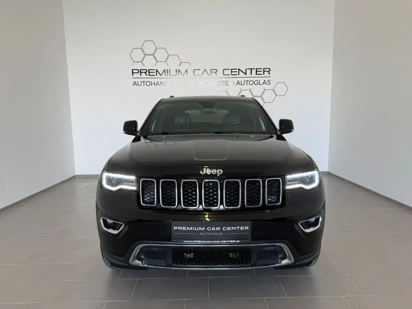 Jeep Grand Cherokee 3.0 CRD Limited LED / LEDER / NAVI / DIGI-TACHO Schwarz - 2