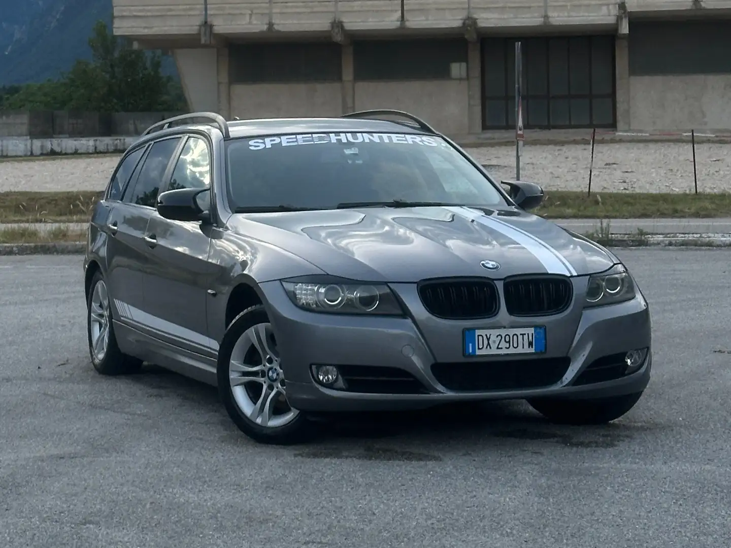 BMW 318 318d Touring 2.0 143cv Grigio - 2