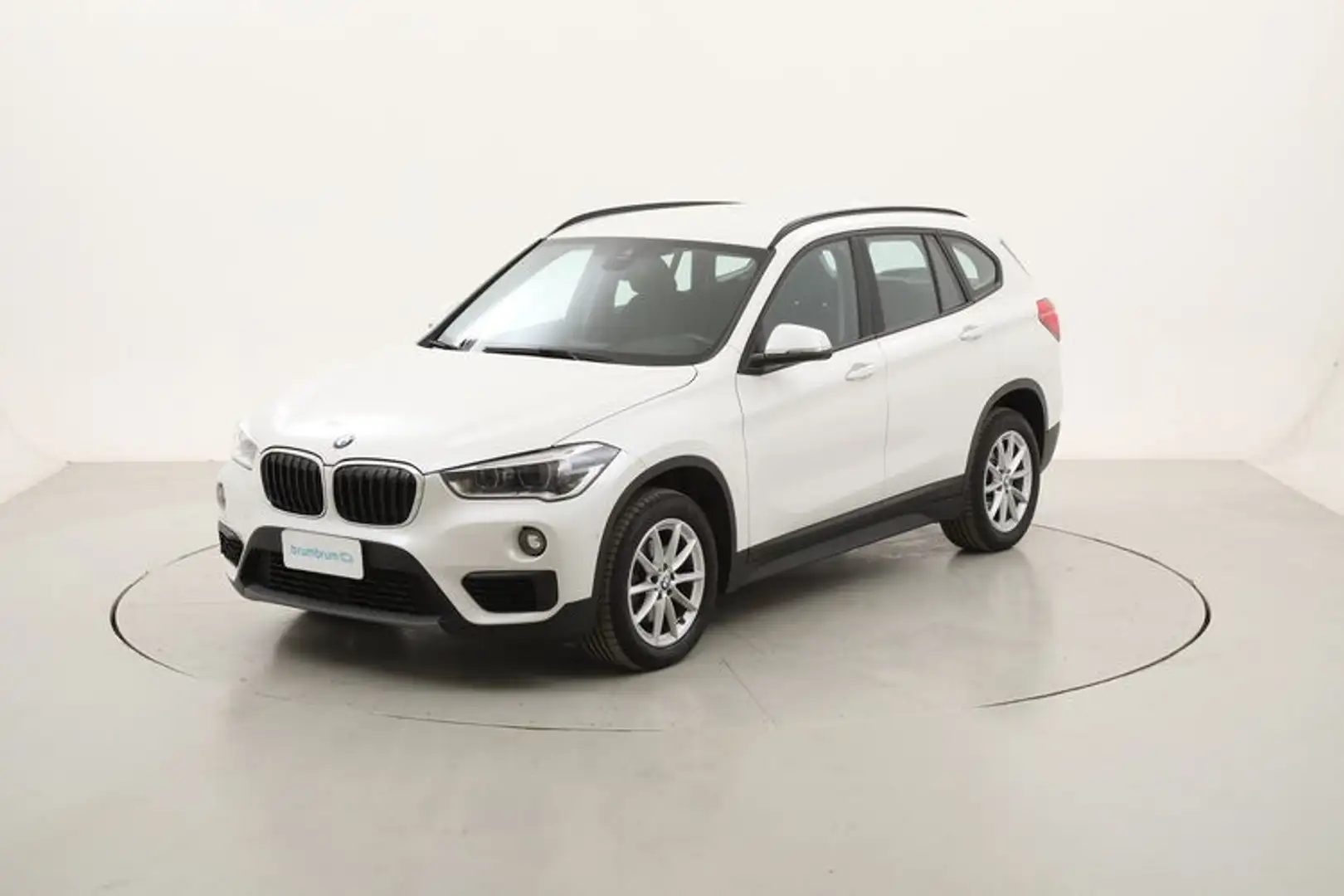 BMW X1 18d Business xDrive Auto 2.0 Diesel 150CV Biały - 1