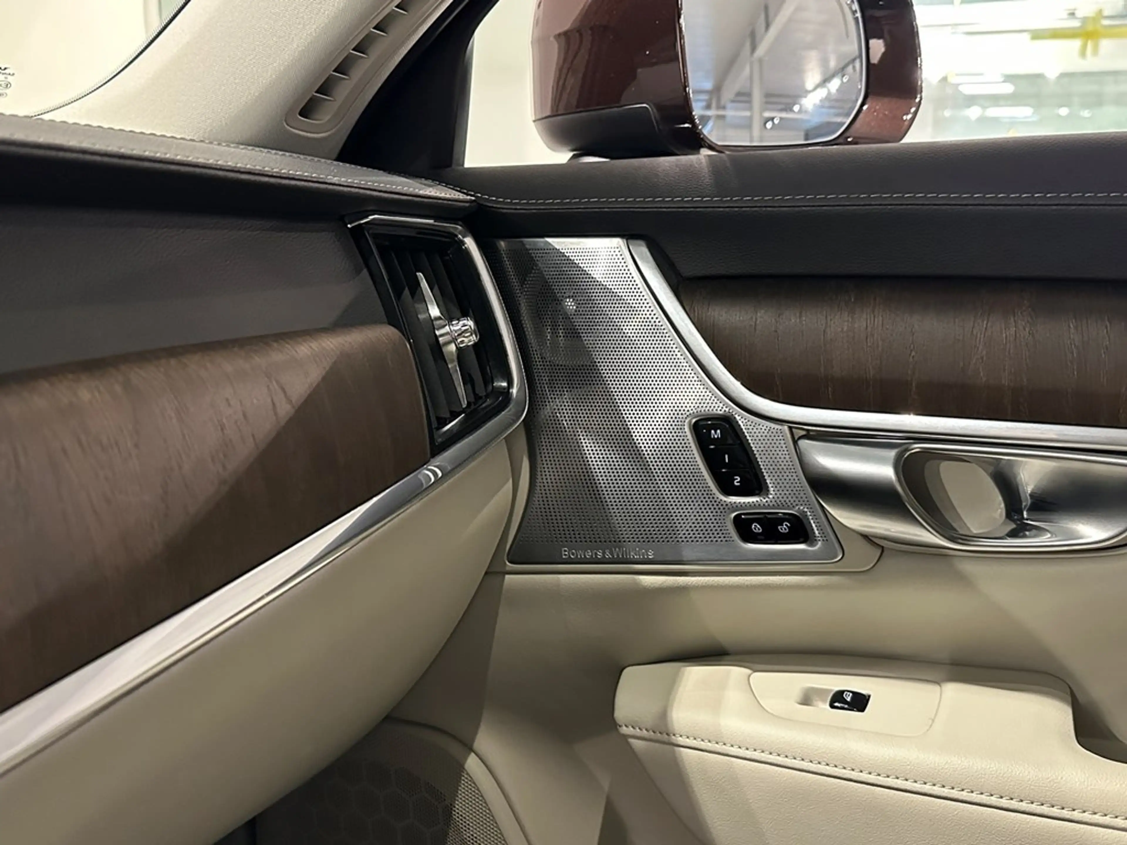 Volvo V90 Cross Country B6 AWD Mild Hybride +LUCHTVERING/PANO/B&W/... — photo 8