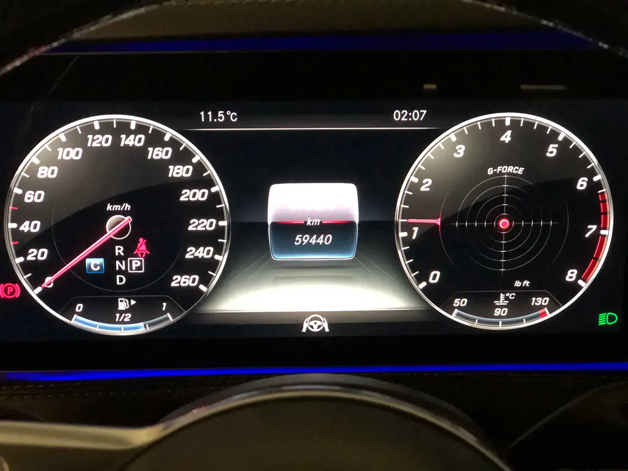 Mercedes-Benz S-Class снимка Mercedes-Benz S-Class