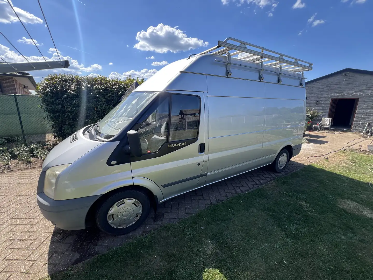 Ford Transit - 1