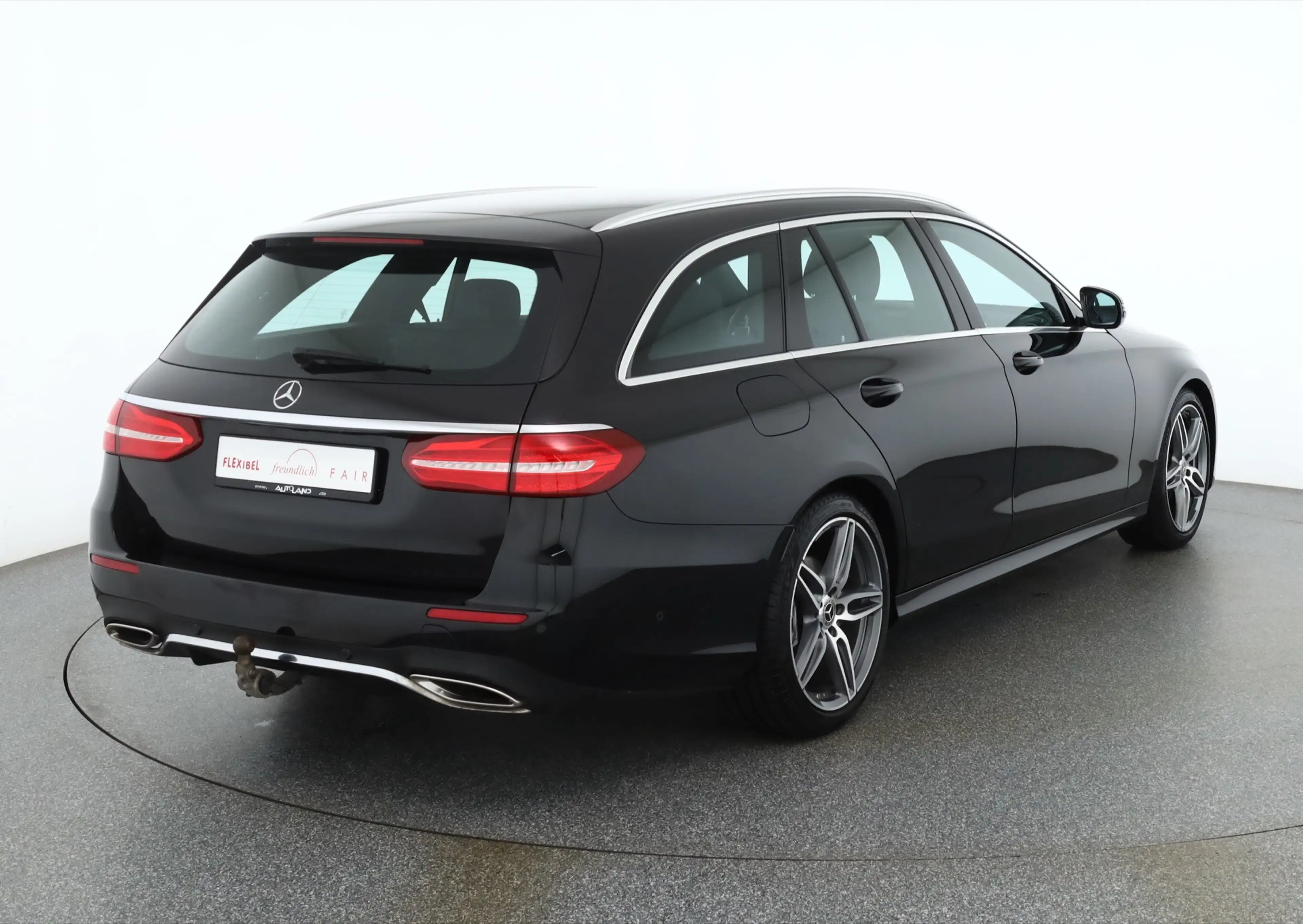 Mercedes-Benz E 200 E200 T AMG Line LED Navi Sitzheizung Kamera AHK — photo 5