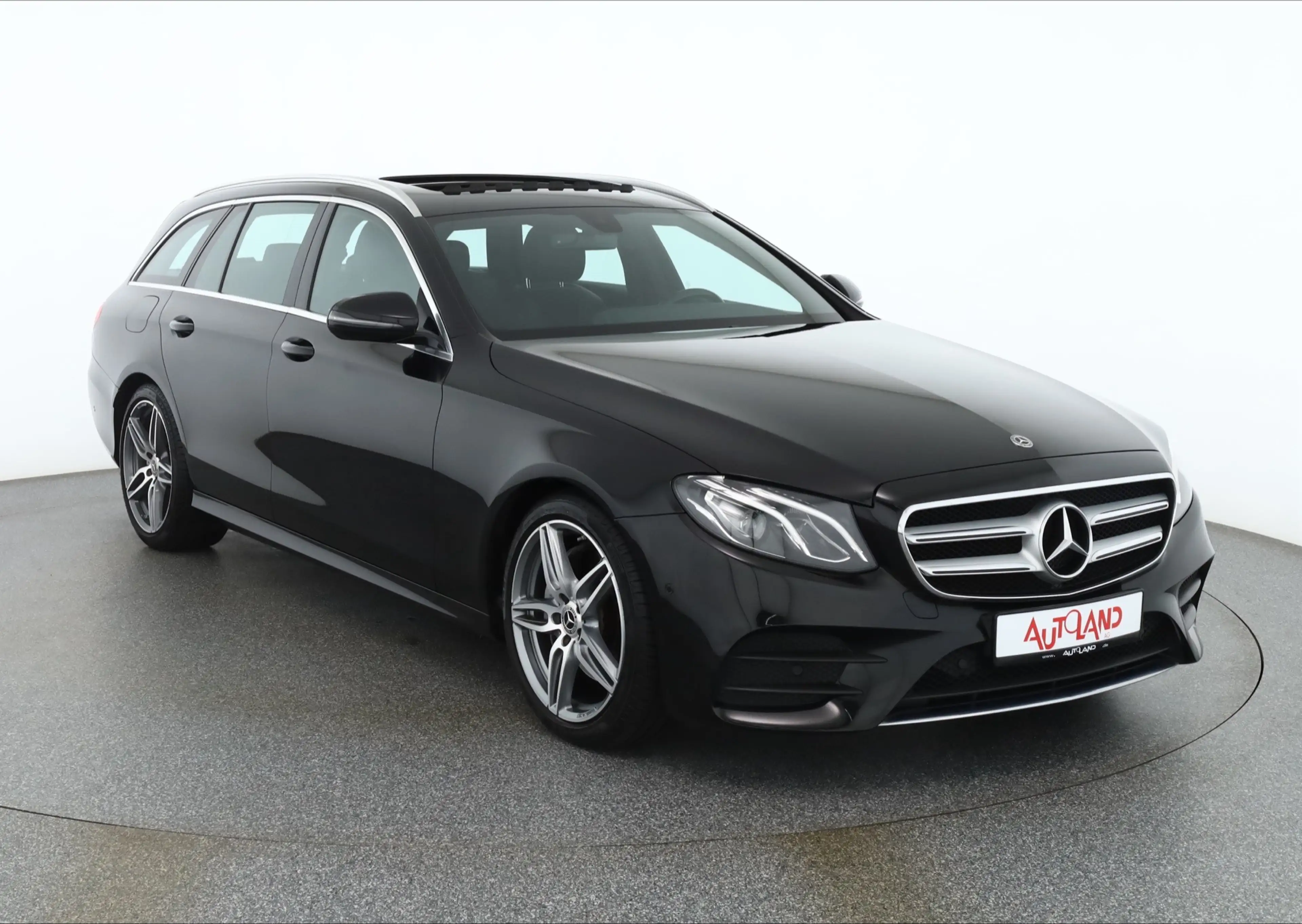 Mercedes-Benz E 200 E200 T AMG Line LED Navi Sitzheizung Kamera AHK — photo 7