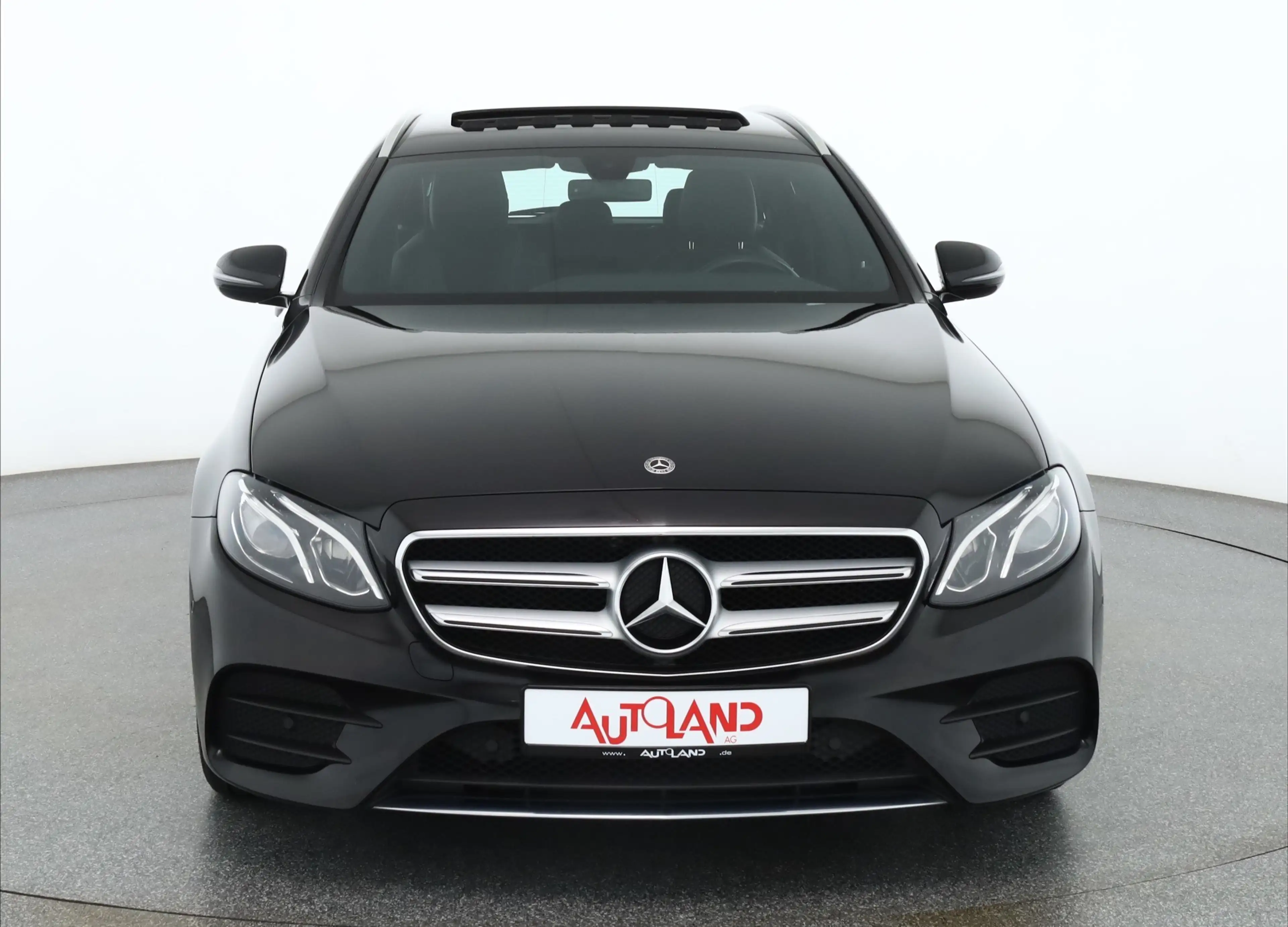 Mercedes-Benz E 200 E200 T AMG Line LED Navi Sitzheizung Kamera AHK — photo 8