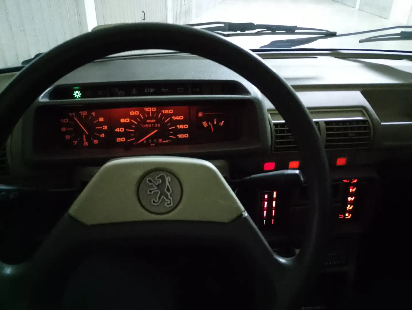 Peugeot 205 205 5p 1.1 GR Bronzo - 1