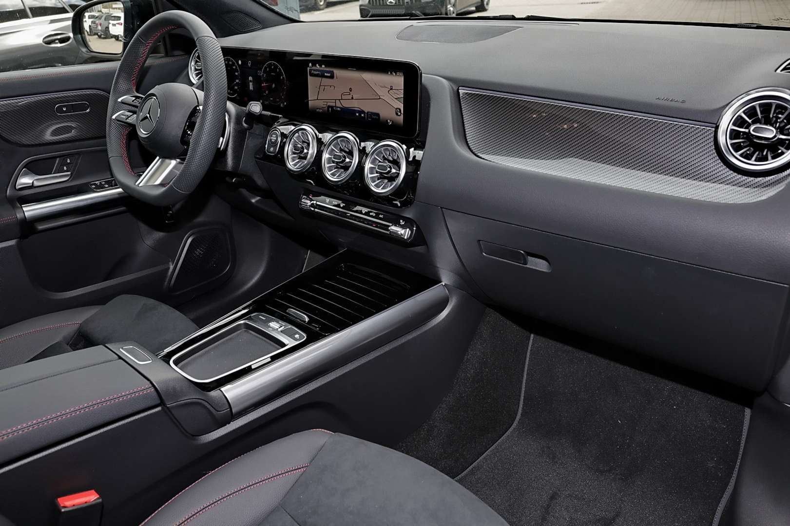 Mercedes GLA 200 Night Edition -  - Joinsteer - #5