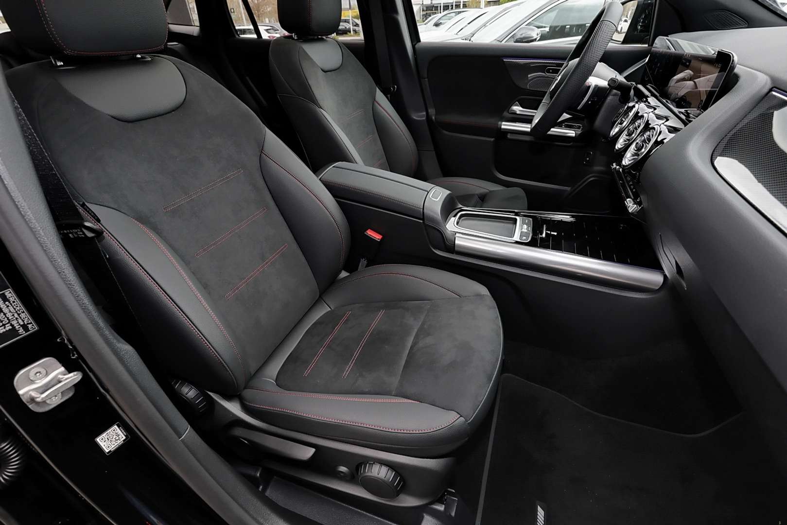 Mercedes GLA 200 Night Edition -  - Joinsteer - #2