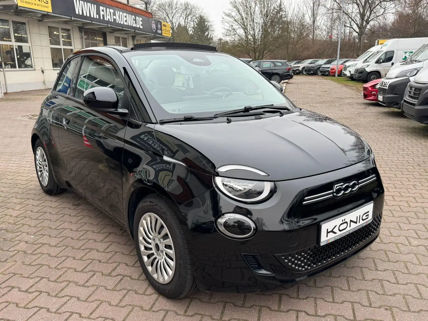 Fiat 500e Cabrio 118PS 42kWh KLIMA*TEMPOMAT*CARPLAY Schwarz - 2