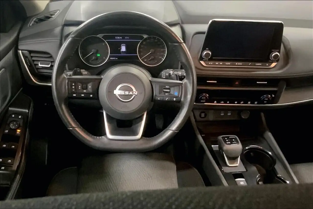 Nissan Rogue снимка Nissan Rogue