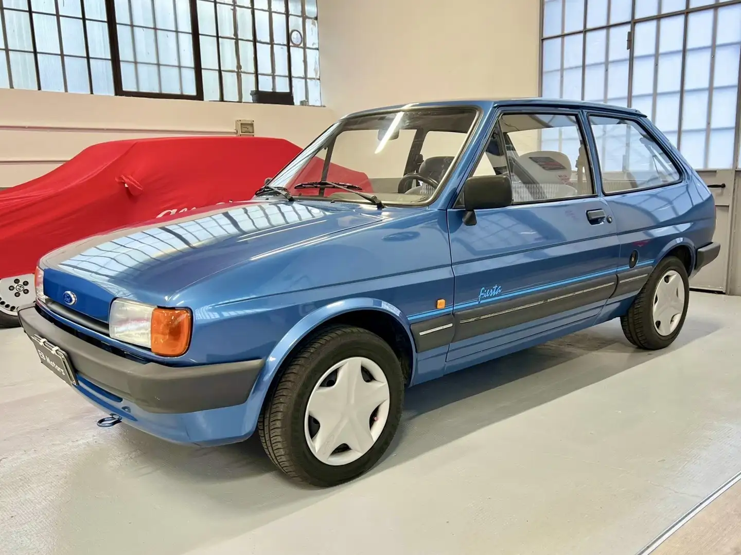 Ford Fiesta 1.1 Friend 3p 50cv Blau - 1