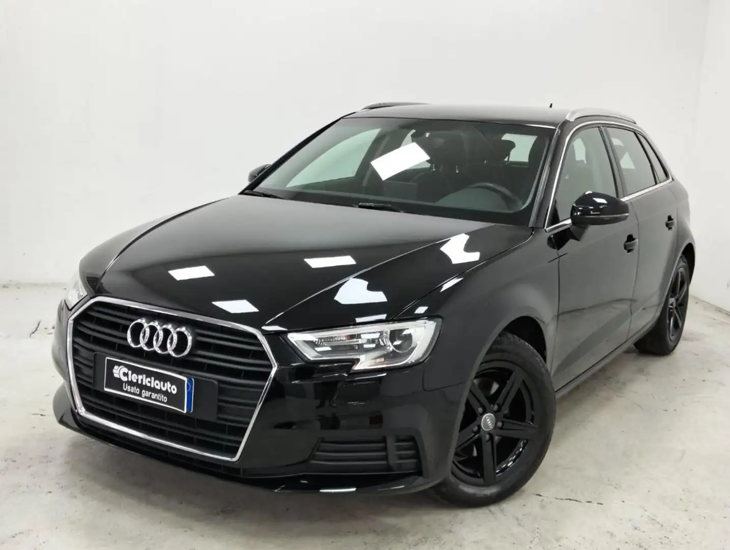 Audi A3 SPB 1.5 TFSI COD S tronic Nero - 1
