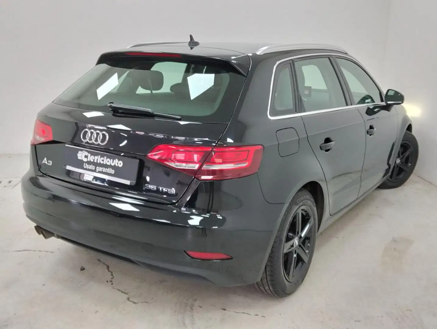 Audi A3 SPB 1.5 TFSI COD S tronic Nero - 2