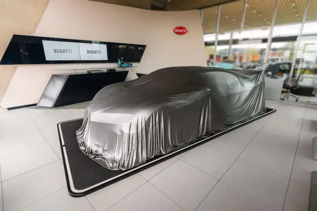 Bugatti Chiron PUR SPORT 1 of 60 // BUGATTI DÜSSELDORF