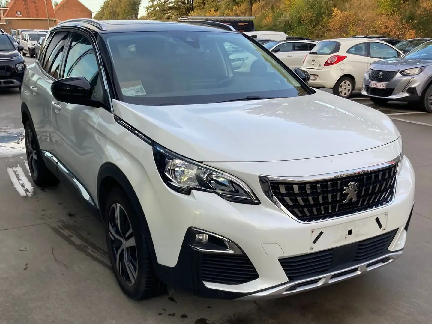 Peugeot 3008 1.2 PureTech Allure Blanc - 1