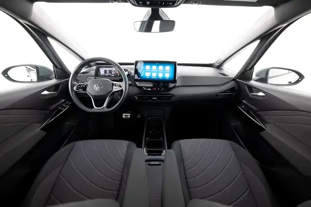 Volkswagen Id.3 view 5