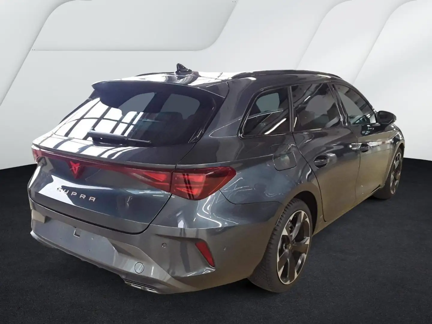 CUPRA Leon Sportstourer 1.5 eTSI DSG 5JGAR+ACC+GJR+RKAM Grau - 2