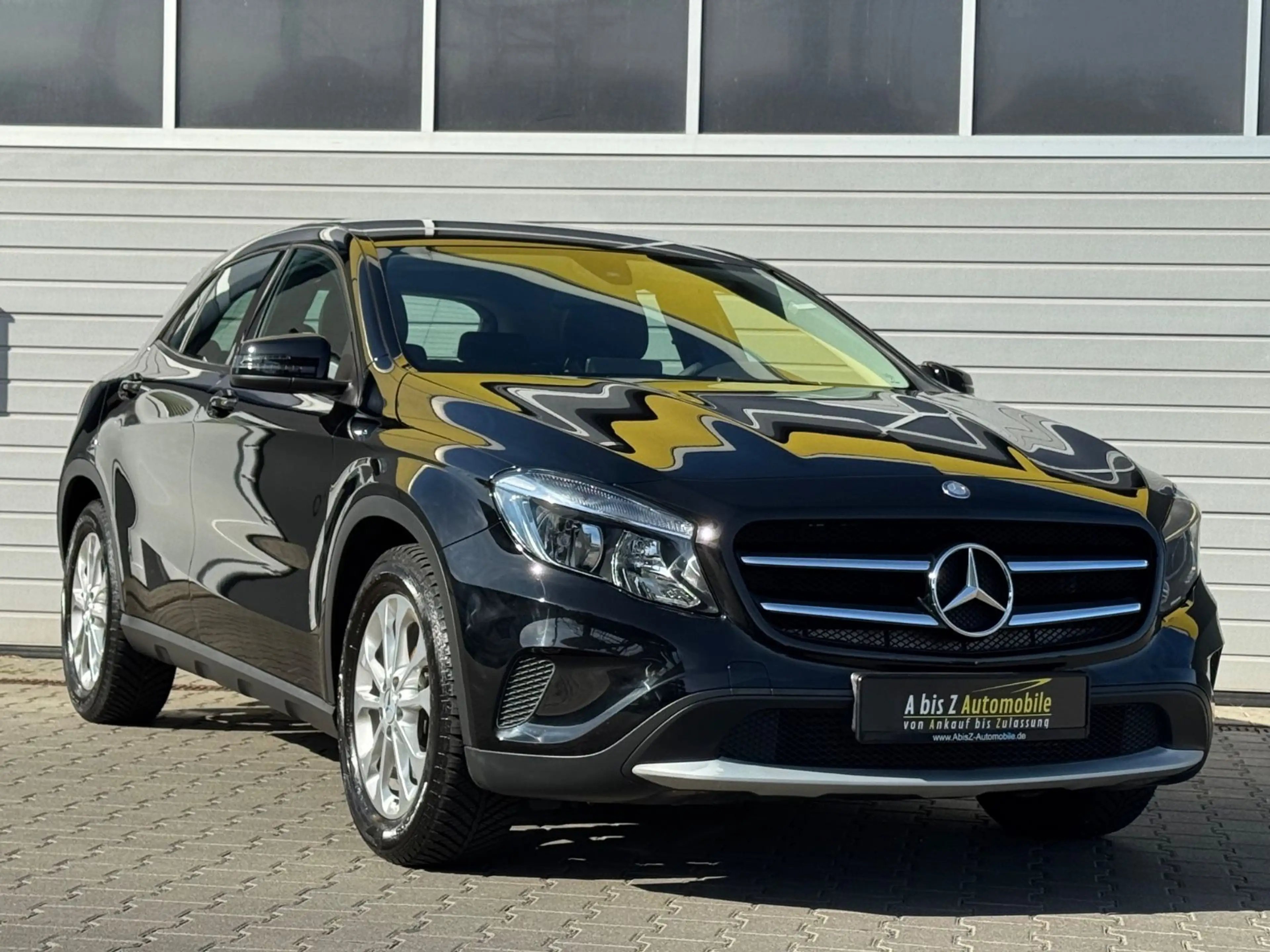 Mercedes-Benz GLA 180 Style 2.Hand/SHZ/MFL/KAMERA/Garantie — photo 2