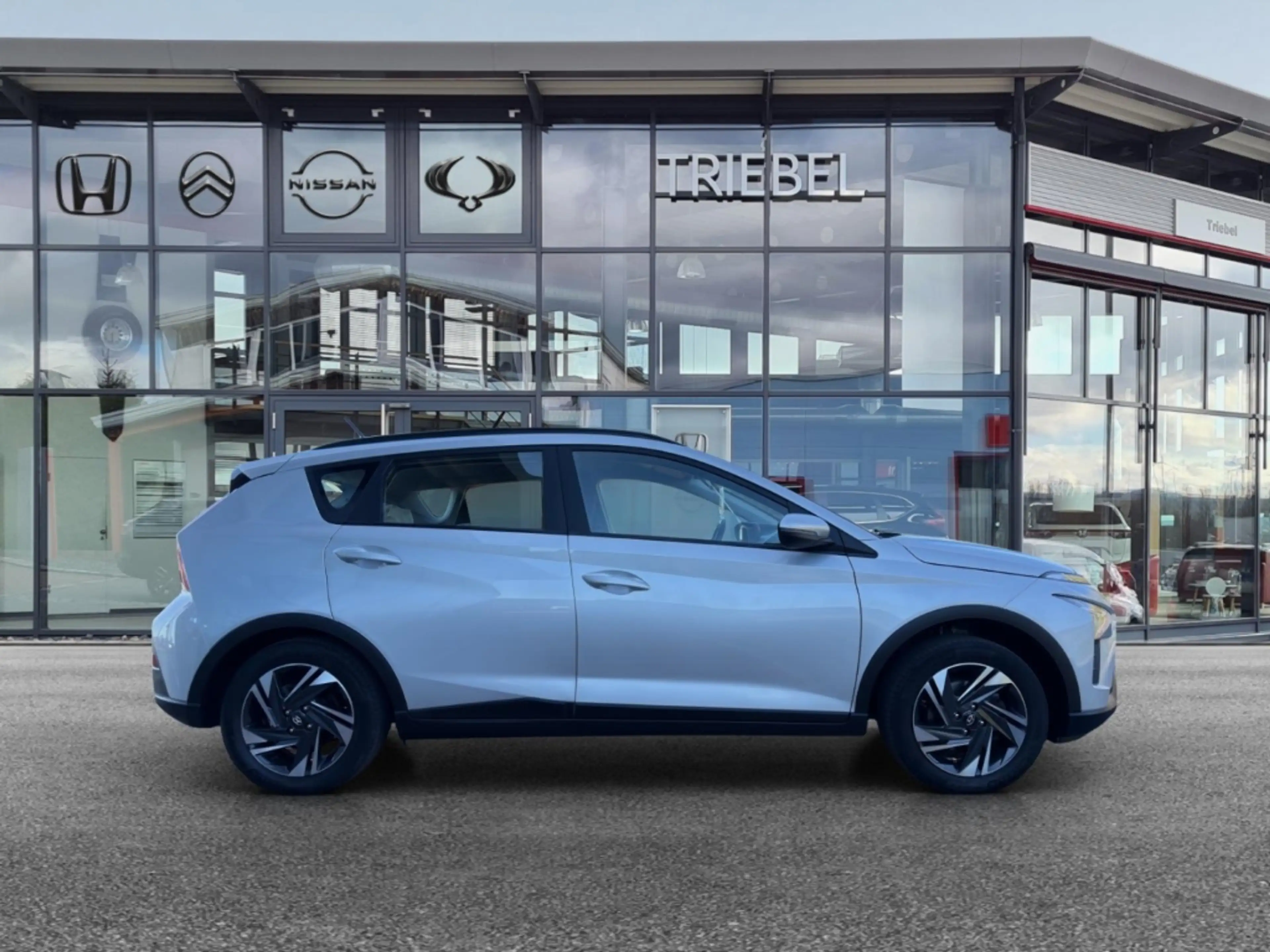 Hyundai BAYON Select 1.2 °AHK°PDC°SHZ°Tempomat°Klima° — photo 21