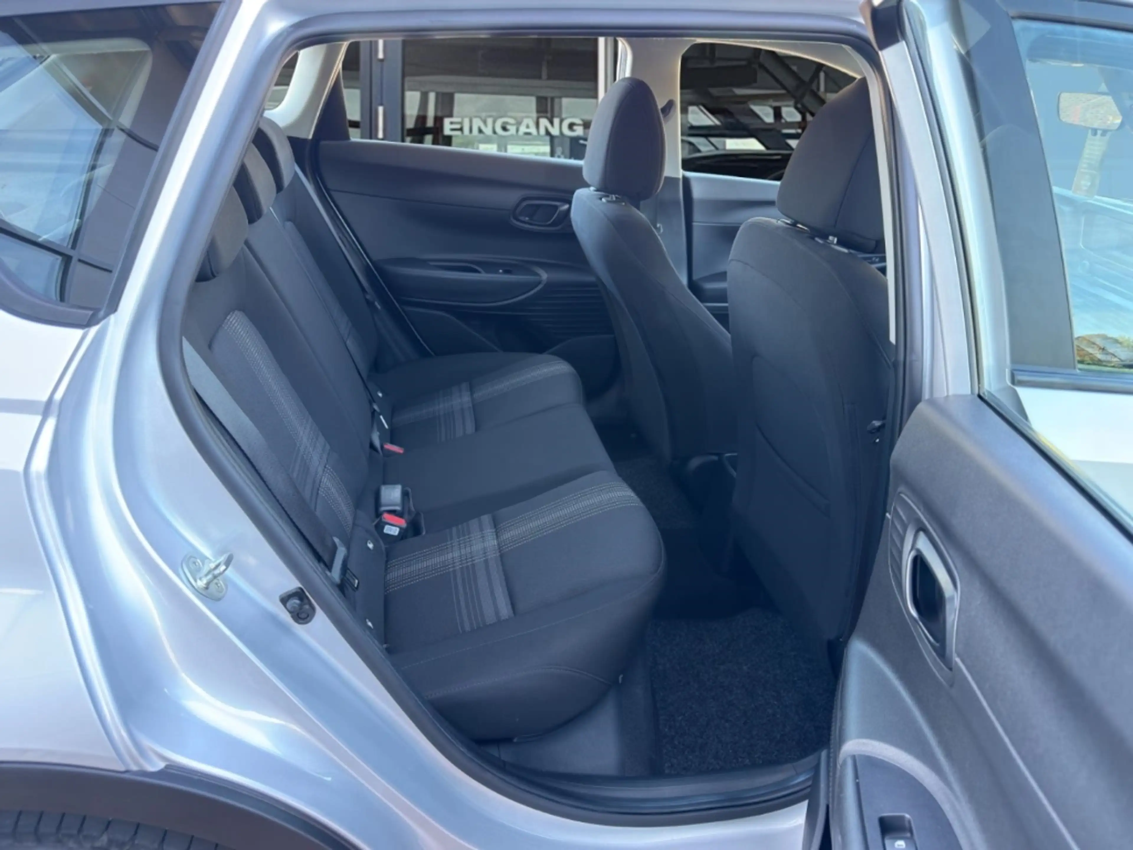Hyundai BAYON Select 1.2 °AHK°PDC°SHZ°Tempomat°Klima° — photo 23