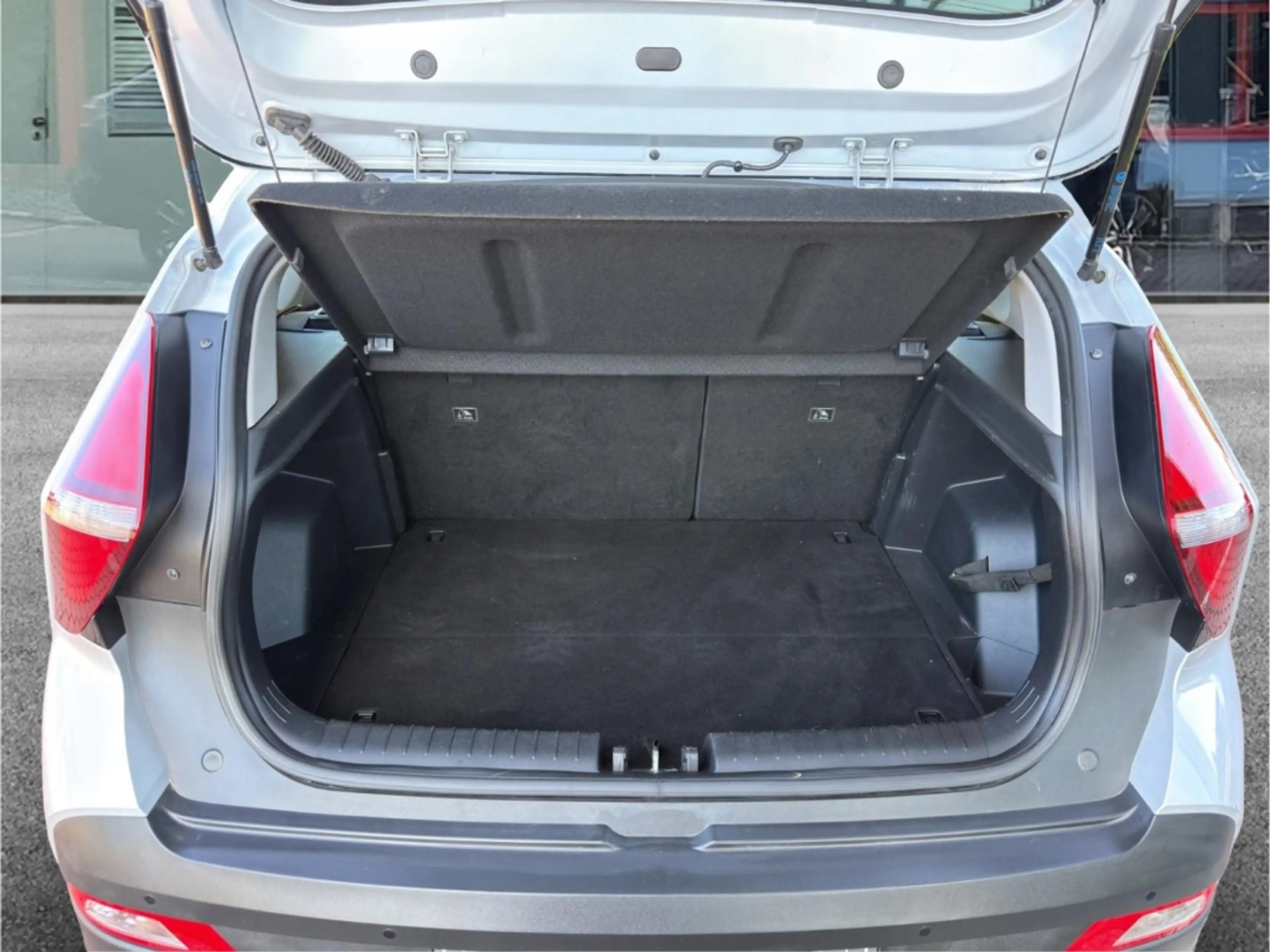 Hyundai BAYON Select 1.2 °AHK°PDC°SHZ°Tempomat°Klima° — photo 6