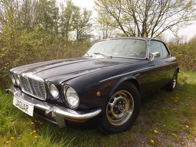 Jaguar XJ6 Coupé der Serie 2 mit Schaltgetriebe! SENSATION