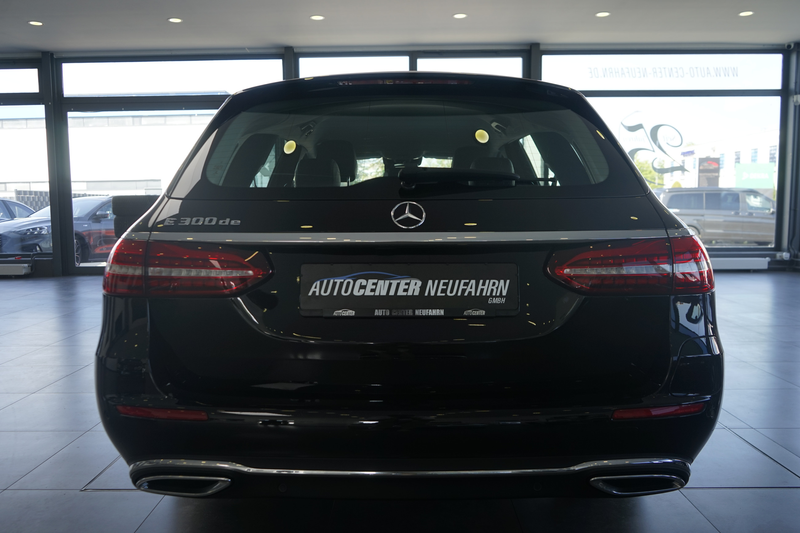 Mercedes-Benz E 300 AVANTGARDE+NAVI+AHK+DISTRONIC+LED+MBUX+ — photo 6