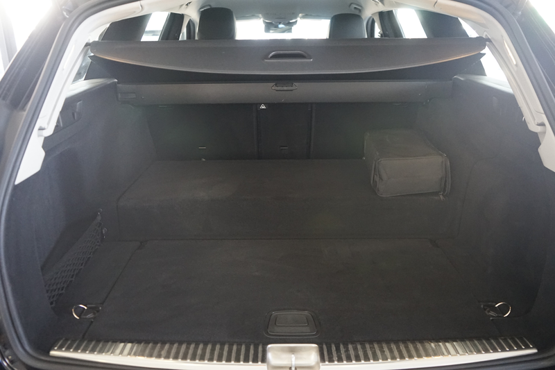 Mercedes-Benz E 300 AVANTGARDE+NAVI+AHK+DISTRONIC+LED+MBUX+ — photo 9