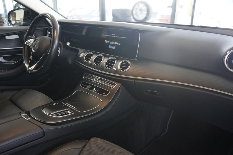 Mercedes-Benz E 300 AVANTGARDE+NAVI+AHK+DISTRONIC+LED+MBUX+ — photo 14