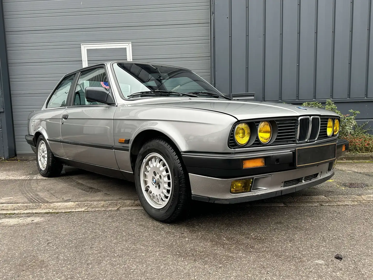 BMW 325 E30 325i coupé Gris - 1