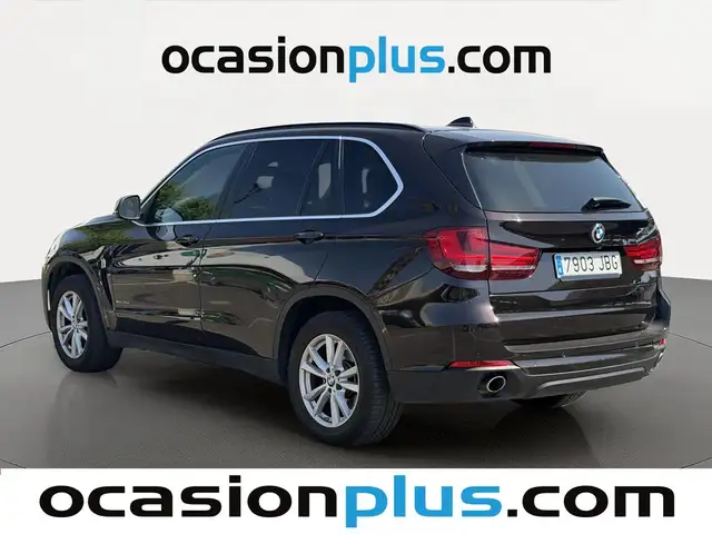 BMW X5 view 3