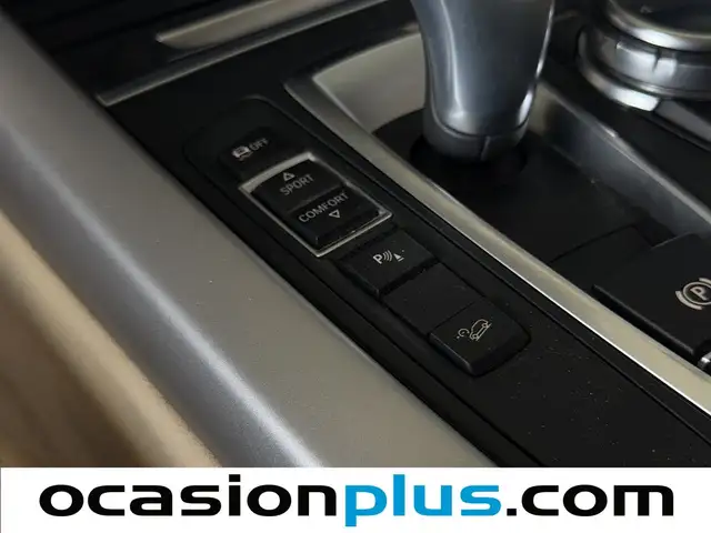 BMW X5 view 10