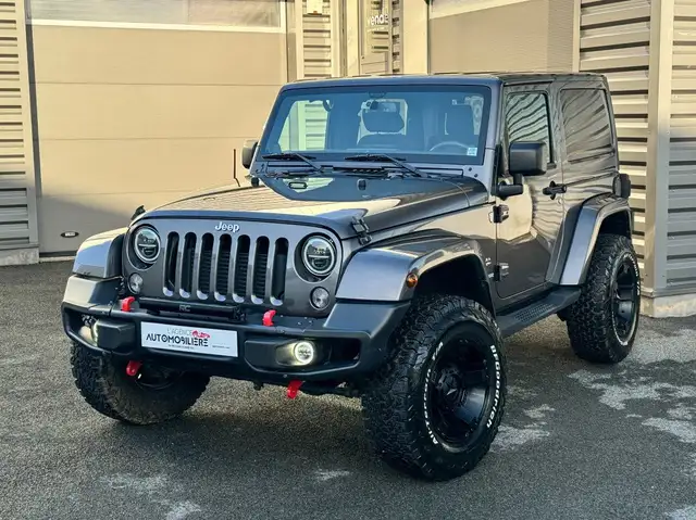 Jeep Wrangler III 2.8 CRD 200 SAHARA - 3 PORTES