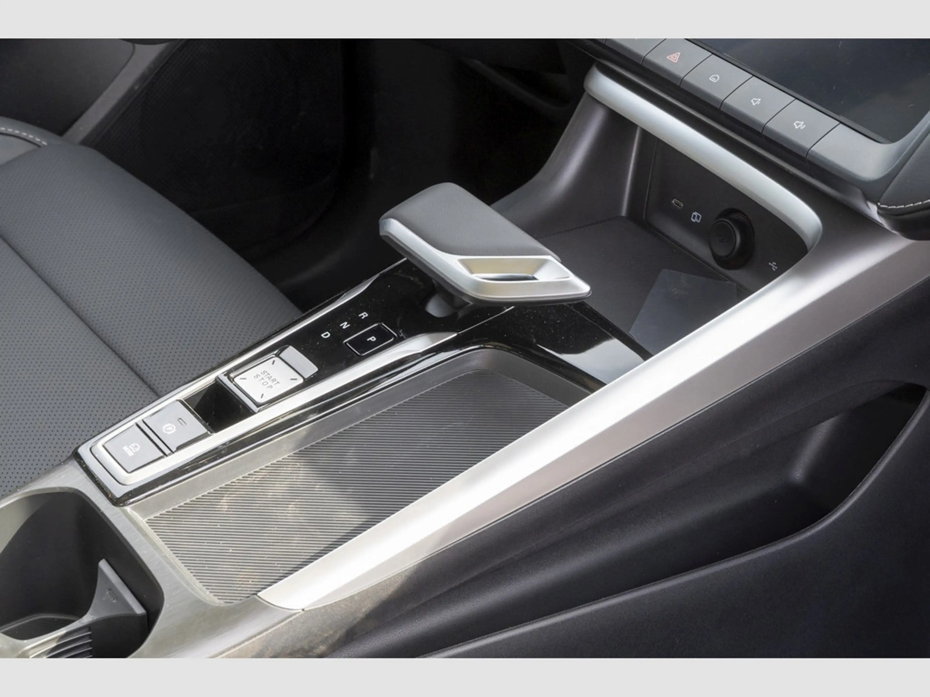 MG ZS Hybrid+ Luxury 145kW MY 2026 inkl. 3000€ Tankguthaben — photo 10