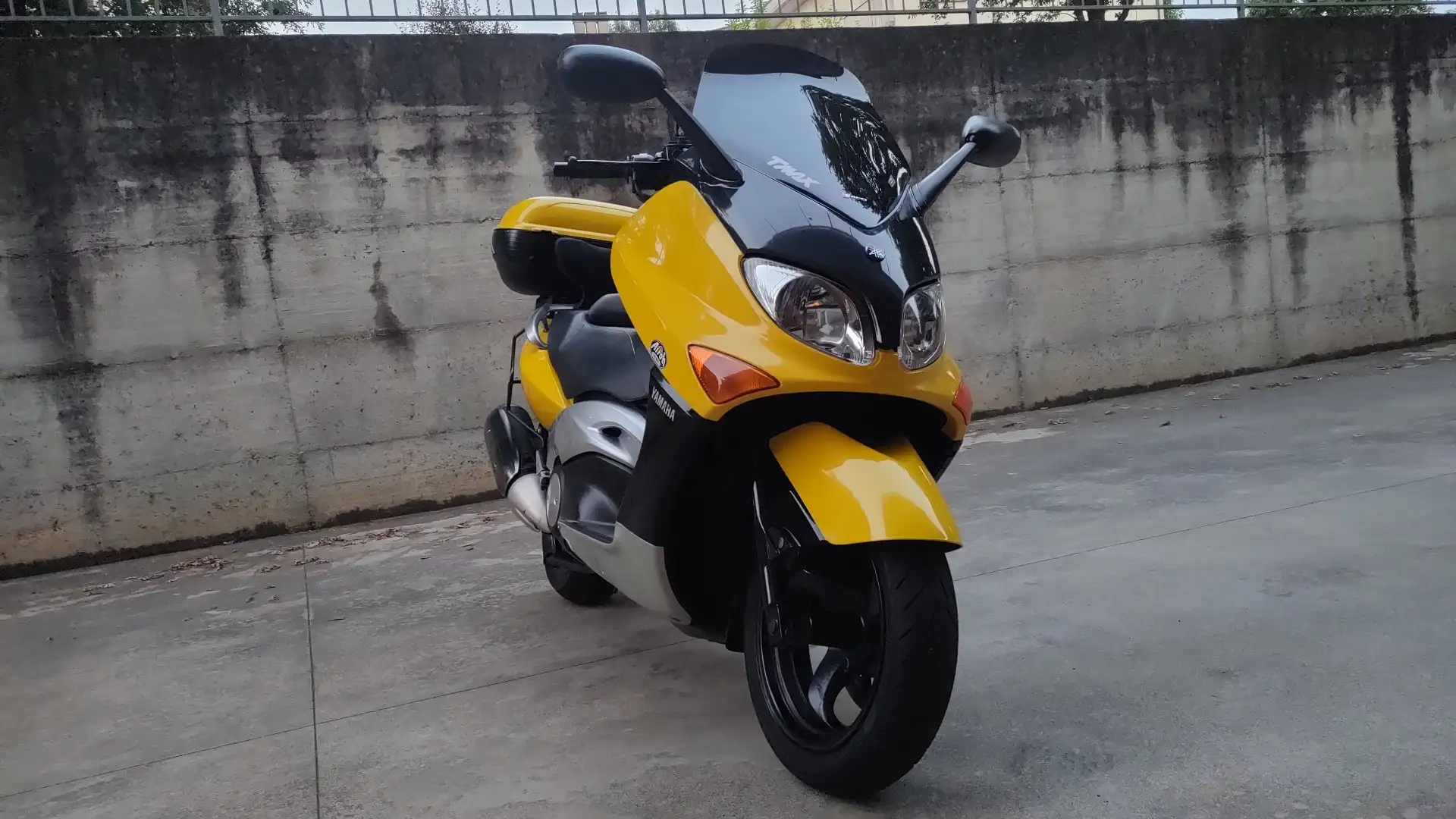 Yamaha TMAX 500 2002 Carburatori Żółty - 2