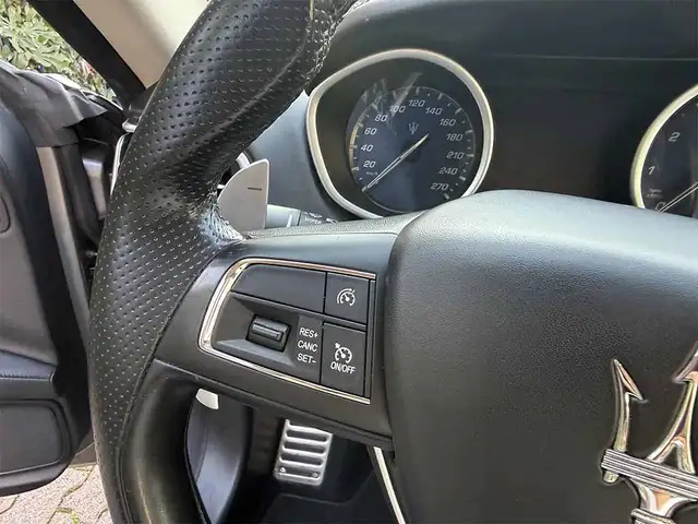 Maserati Ghibli view 13