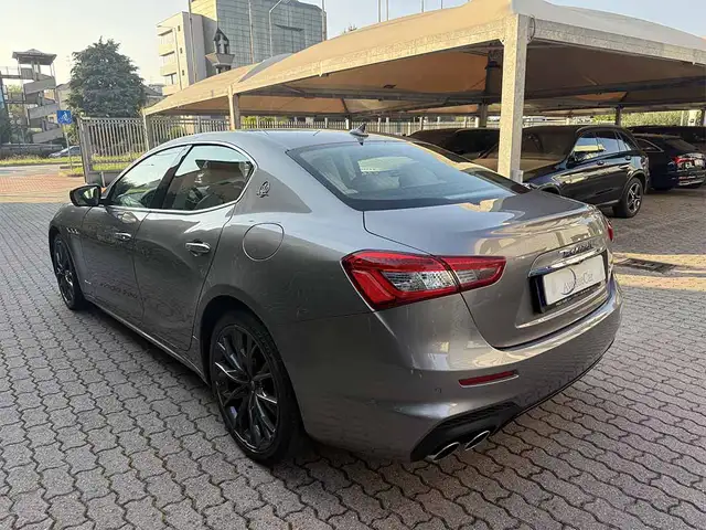 Maserati Ghibli view 7
