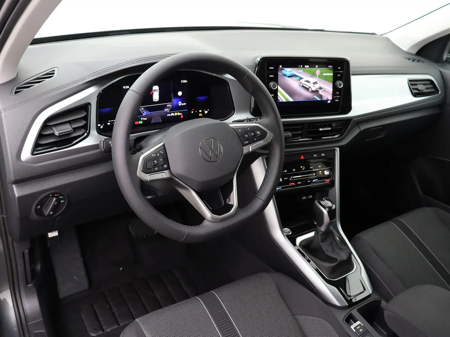 Volkswagen T-Roc Life Edition 1.5 TSI 110 kW / 150 pk Grigio - 2
