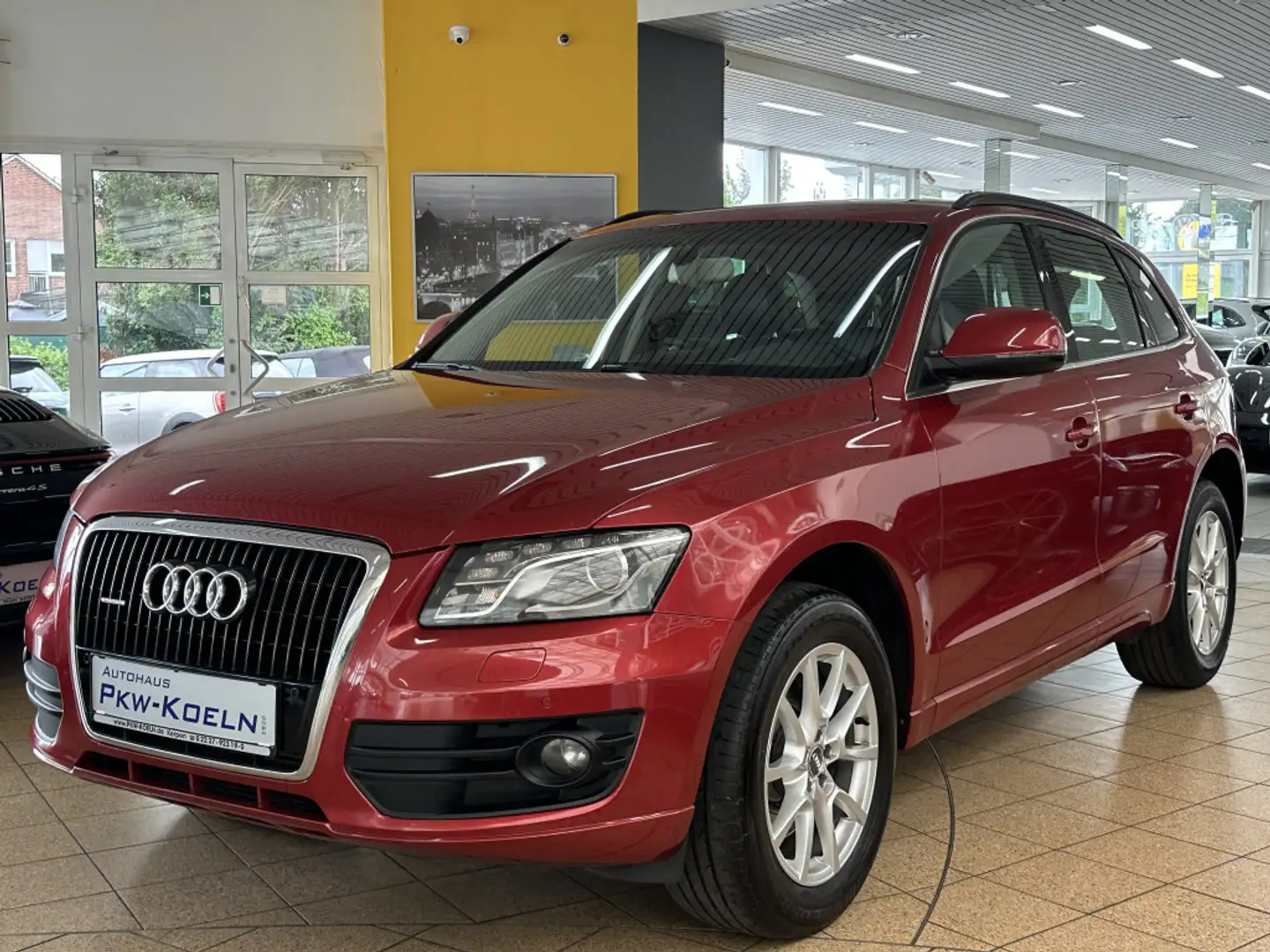 Audi Q5 3.0 TDI QUATTRO *PANO*NAVi*XENON PLUS*KAMERA* Rood - 1