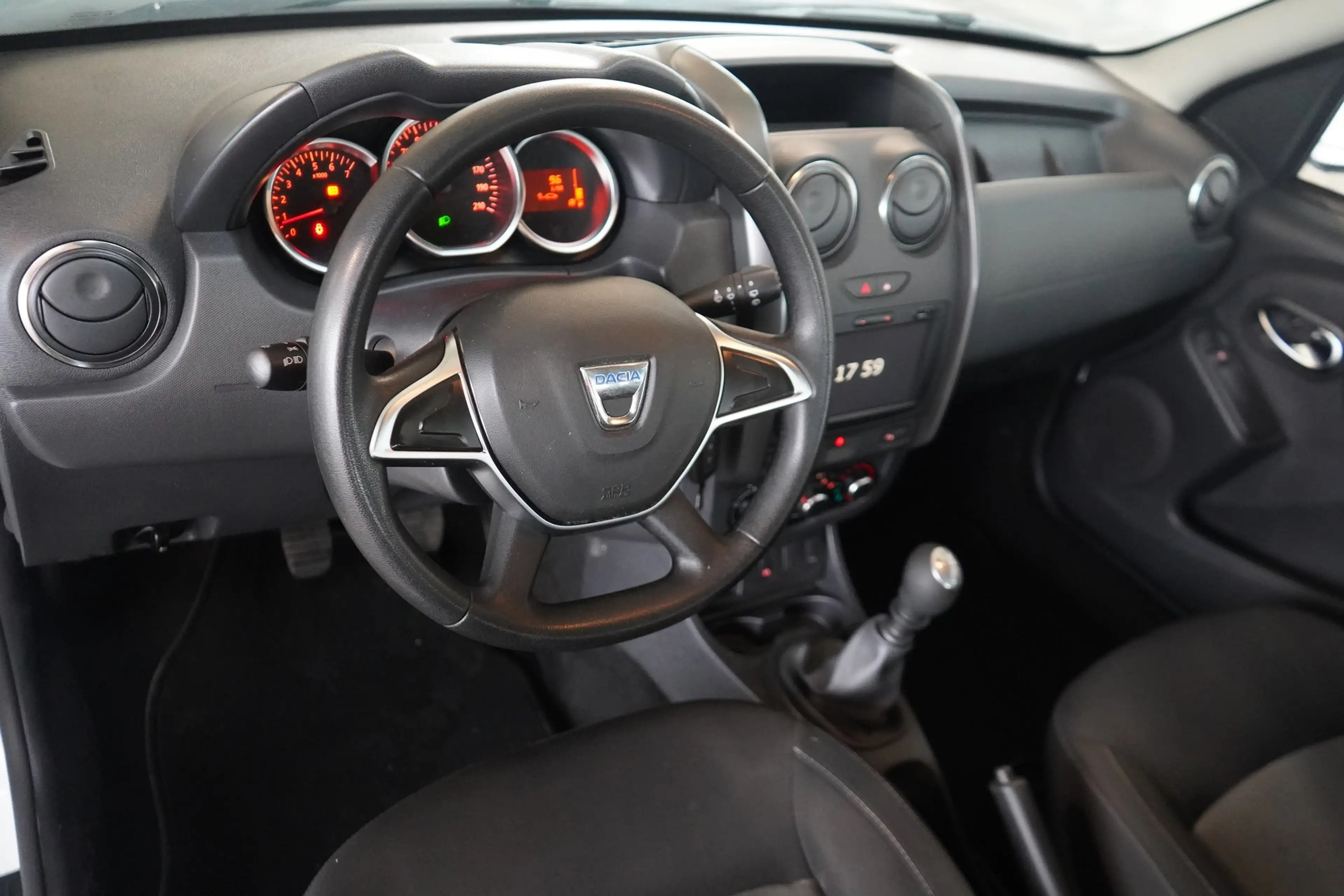 Dacia Duster 1.2  4x2 Navi Totwinkel DAB Kamera PDC — photo 10