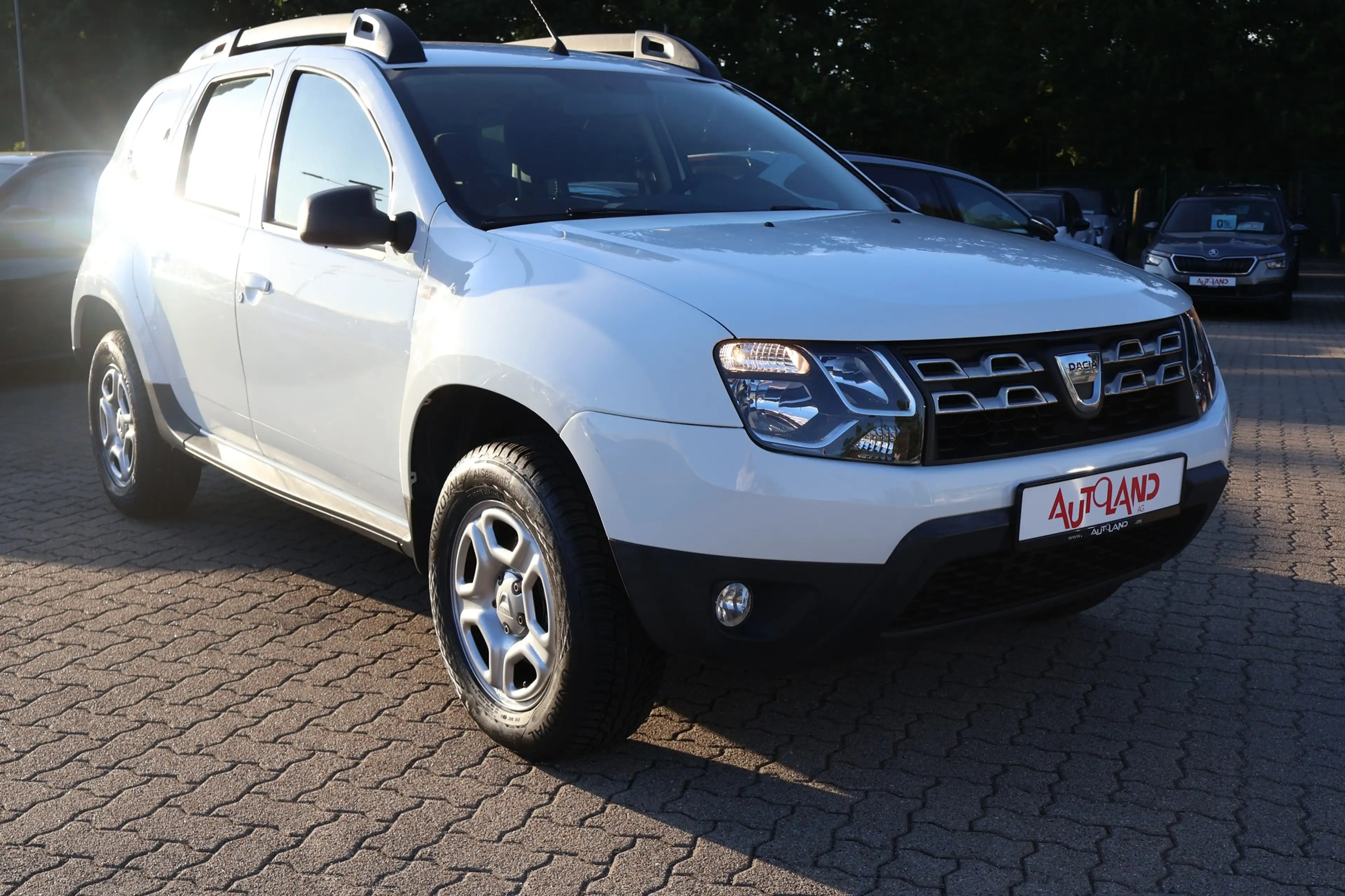 Dacia Duster 1.2  4x2 Navi Totwinkel DAB Kamera PDC — photo 8