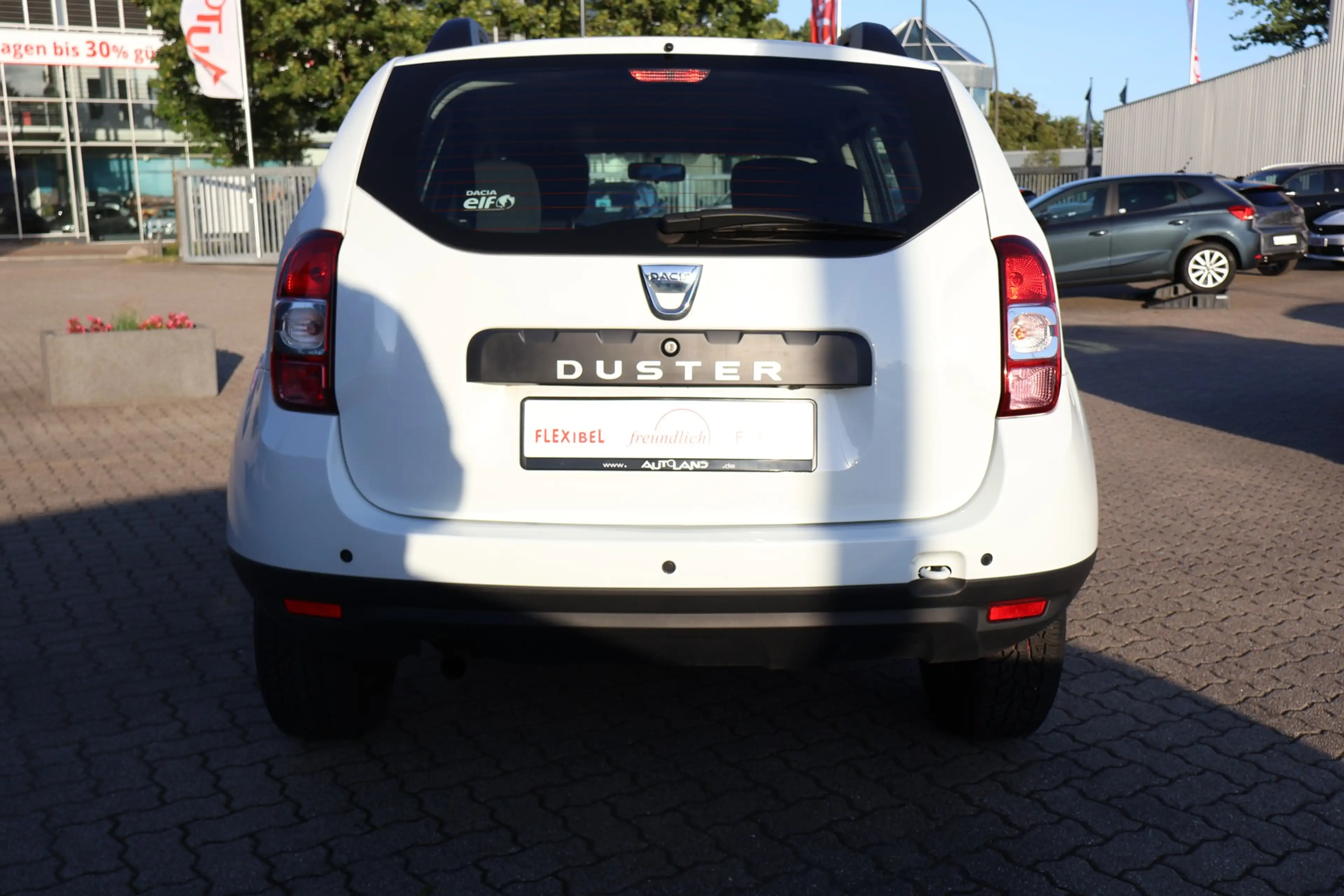 Dacia Duster 1.2  4x2 Navi Totwinkel DAB Kamera PDC — photo 5